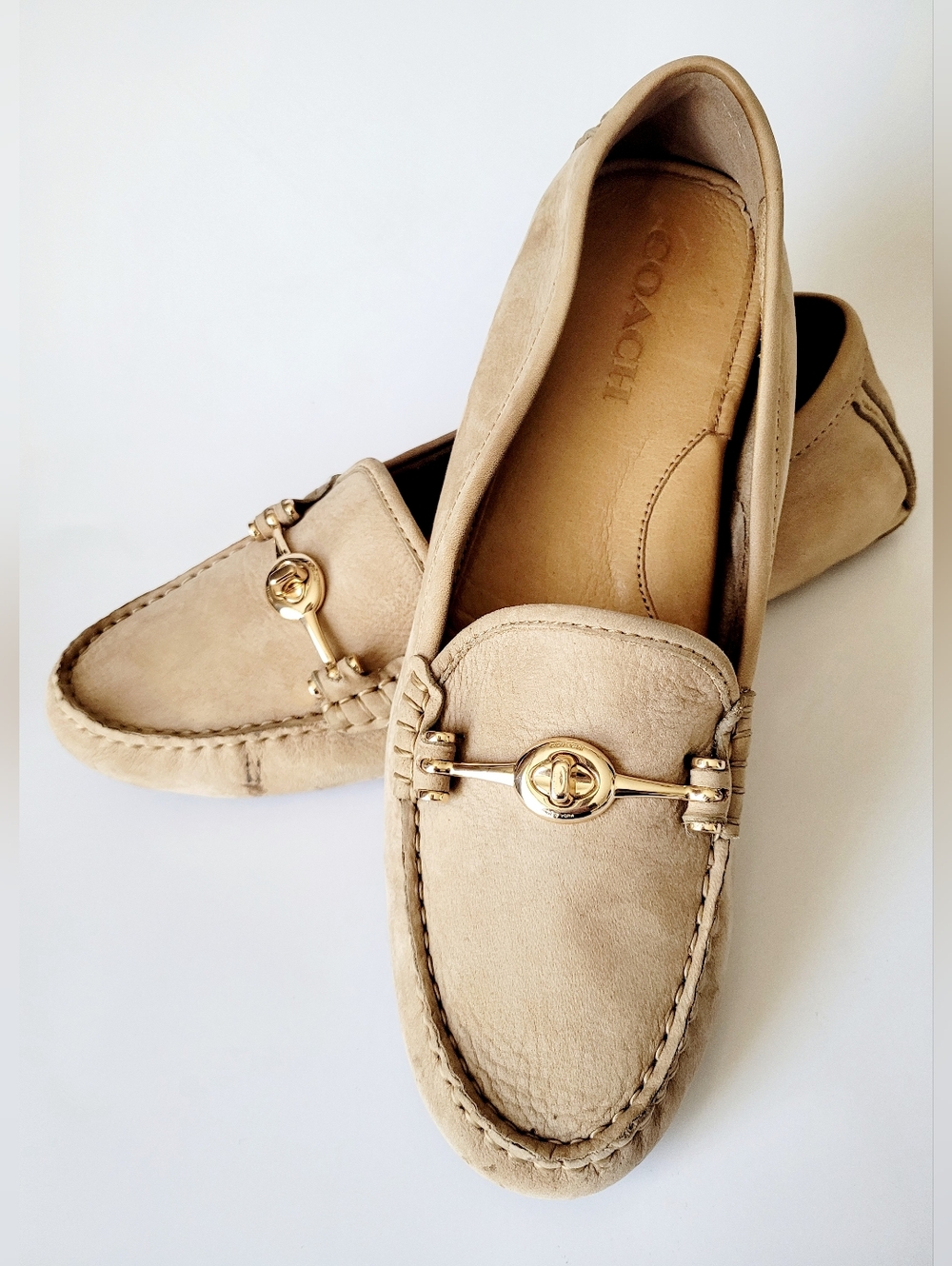 Coach Arlene Turnlock Tan Buttery Soft Suede/Nubuck Loafers/Driving Shoes US 9 - Picture 3 of 16